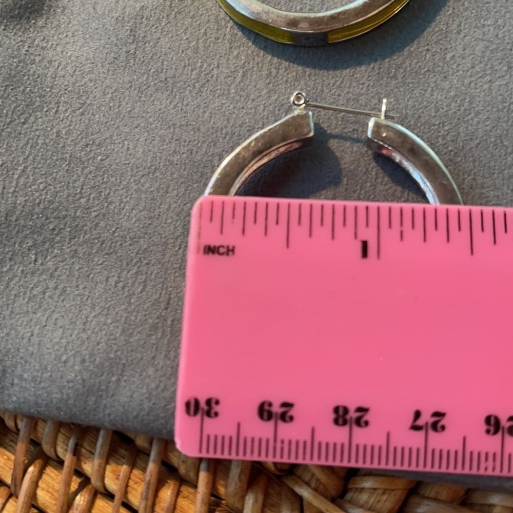 💝 RARE! VTG *Givenchy* 1.5” Yellow Inlaid Enamel Hoop Earrings READ - Picture 9 of 14